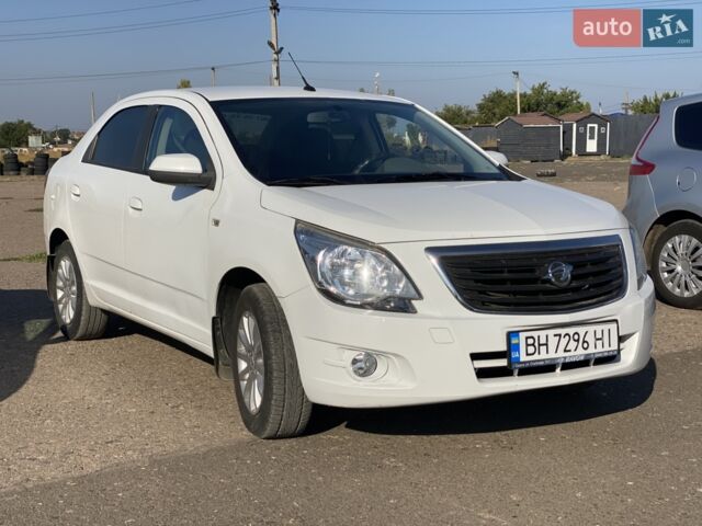 Белый Равон R4, объемом двигателя 1.5 л и пробегом 66 тыс. км за 6300 $, фото 3 на Automoto.ua