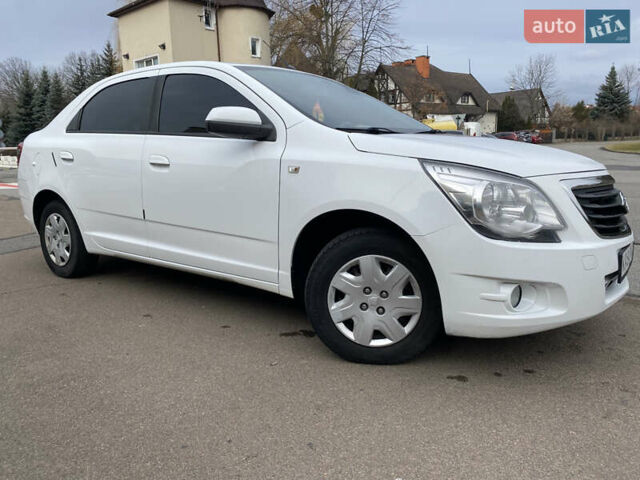 Белый Равон R4, объемом двигателя 1.5 л и пробегом 157 тыс. км за 6300 $, фото 4 на Automoto.ua