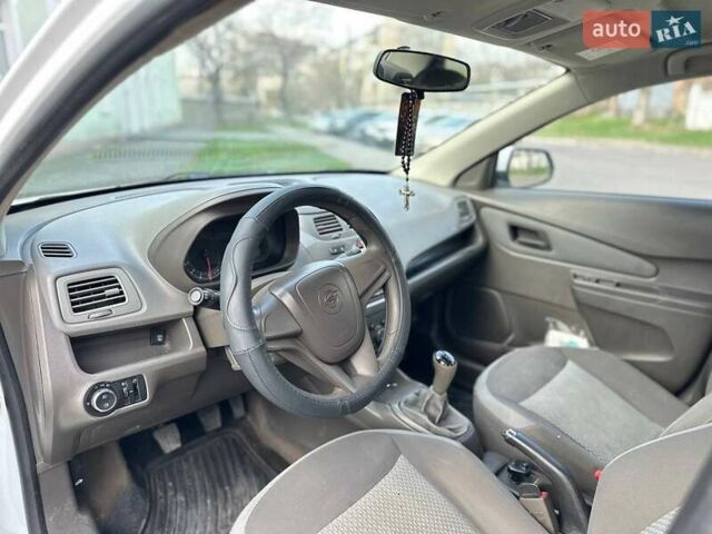 Білий Равон R4, об'ємом двигуна 1.49 л та пробігом 221 тис. км за 5300 $, фото 5 на Automoto.ua