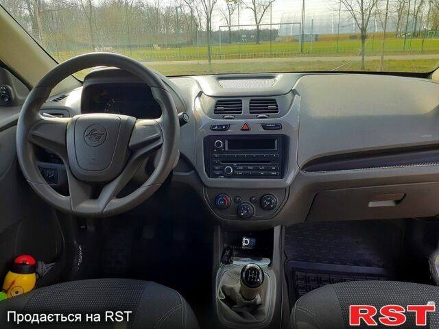 Білий Равон R4, об'ємом двигуна 1.5 л та пробігом 120 тис. км за 5700 $, фото 6 на Automoto.ua