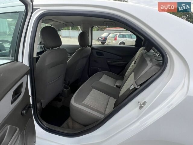 Білий Равон R4, об'ємом двигуна 1.5 л та пробігом 115 тис. км за 5750 $, фото 75 на Automoto.ua