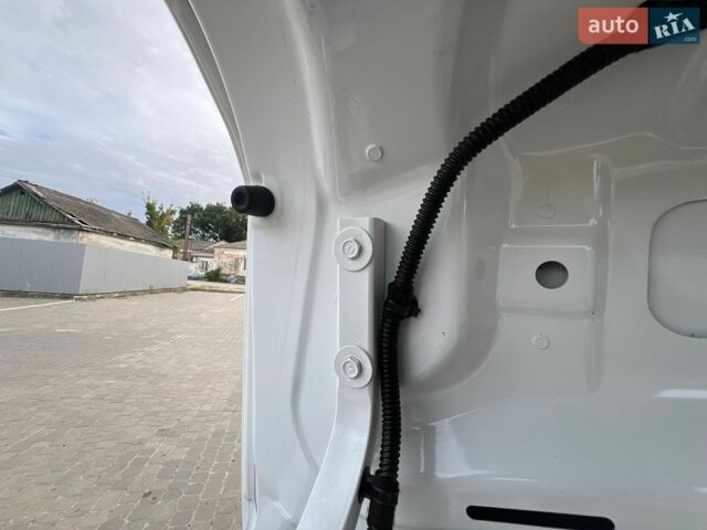 Белый Равон R4, объемом двигателя 1.5 л и пробегом 115 тыс. км за 5800 $, фото 102 на Automoto.ua