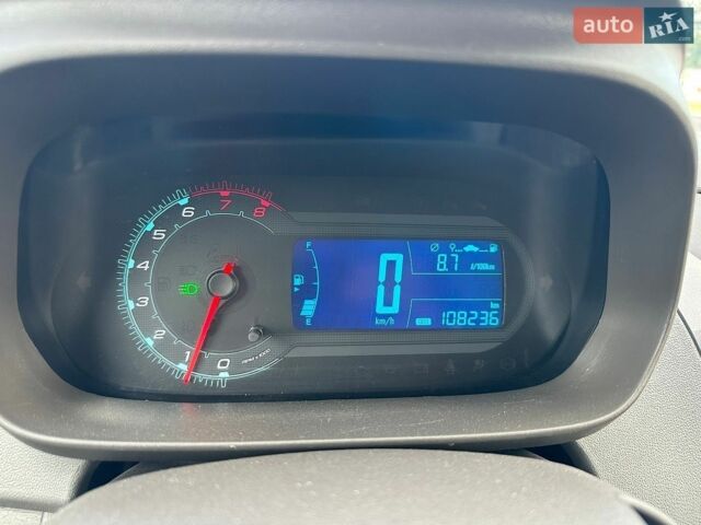 Білий Равон R4, об'ємом двигуна 1.5 л та пробігом 108 тис. км за 4600 $, фото 57 на Automoto.ua