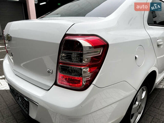 Білий Равон R4, об'ємом двигуна 1.49 л та пробігом 98 тис. км за 6998 $, фото 3 на Automoto.ua