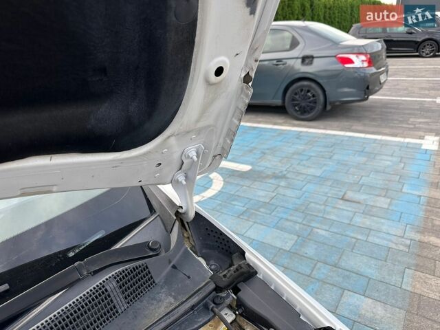 Білий Равон R4, об'ємом двигуна 1.5 л та пробігом 108 тис. км за 4600 $, фото 52 на Automoto.ua