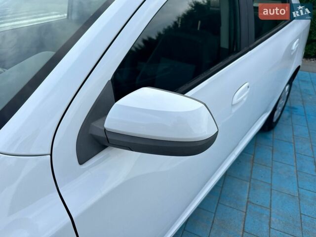 Білий Равон R4, об'ємом двигуна 1.5 л та пробігом 108 тис. км за 4550 $, фото 21 на Automoto.ua