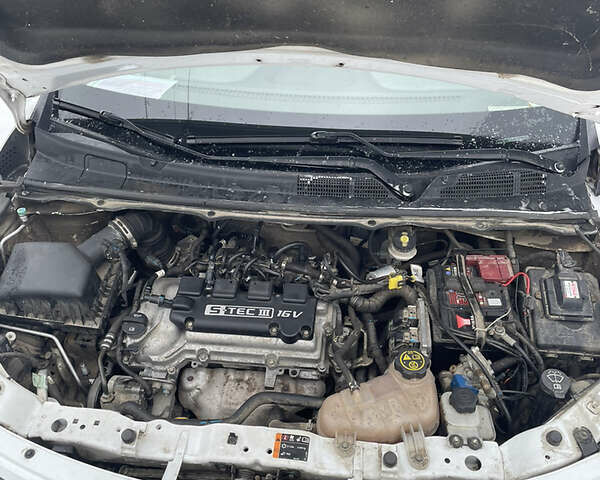Білий Равон R4, об'ємом двигуна 1.5 л та пробігом 100 тис. км за 5600 $, фото 14 на Automoto.ua