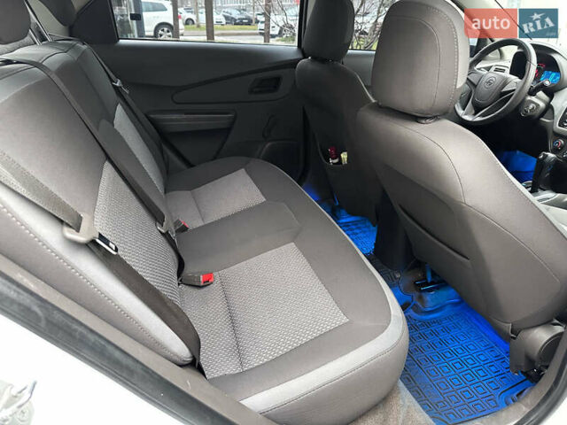 Білий Равон R4, об'ємом двигуна 1.49 л та пробігом 98 тис. км за 6998 $, фото 24 на Automoto.ua