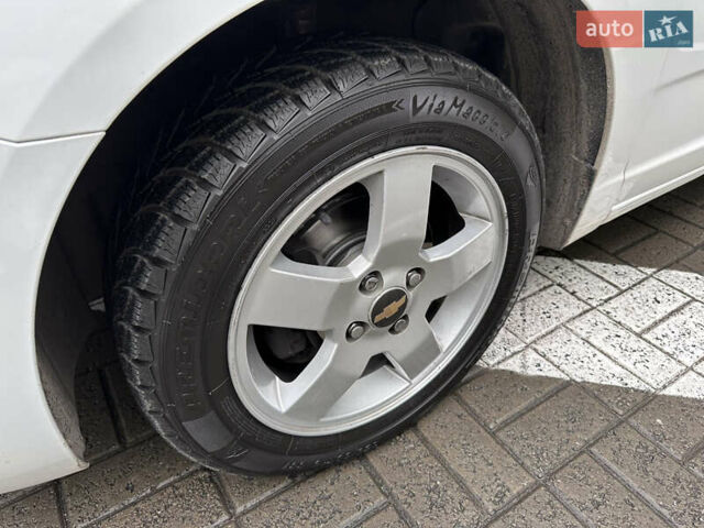 Білий Равон R4, об'ємом двигуна 1.49 л та пробігом 98 тис. км за 6998 $, фото 6 на Automoto.ua