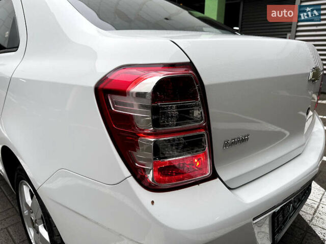 Білий Равон R4, об'ємом двигуна 1.49 л та пробігом 98 тис. км за 6998 $, фото 4 на Automoto.ua