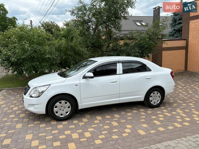 Білий Равон R4, об'ємом двигуна 1.49 л та пробігом 70 тис. км за 7900 $, фото 2 на Automoto.ua
