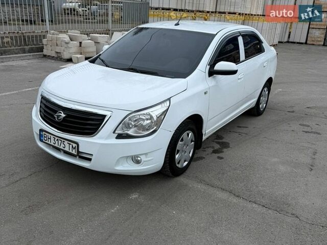 Белый Равон R4, объемом двигателя 1.5 л и пробегом 122 тыс. км за 5300 $, фото 1 на Automoto.ua