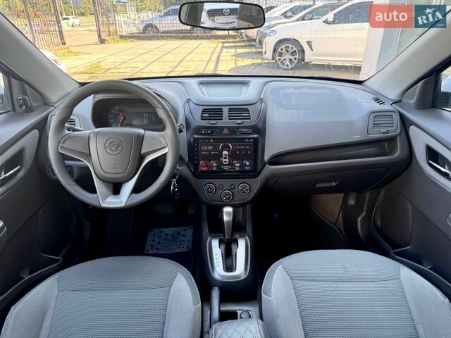 Білий Равон R4, об'ємом двигуна 1.49 л та пробігом 45 тис. км за 6999 $, фото 7 на Automoto.ua