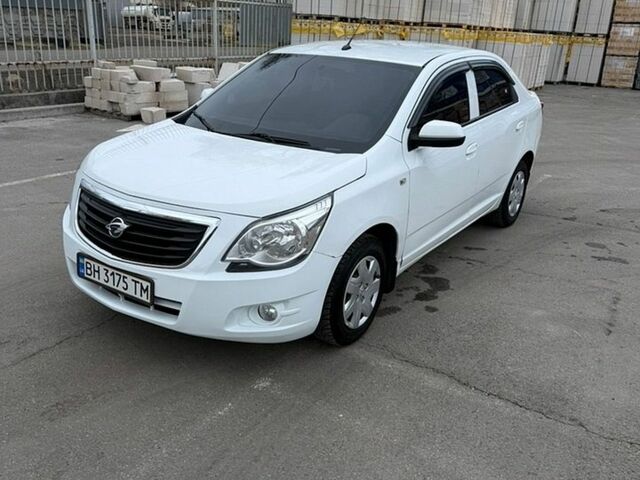 Белый Равон R4, объемом двигателя 1.5 л и пробегом 122 тыс. км за 5300 $, фото 1 на Automoto.ua