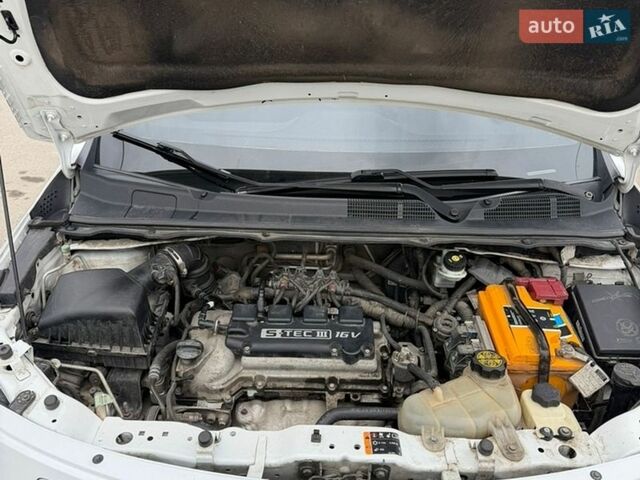 Белый Равон R4, объемом двигателя 1.5 л и пробегом 122 тыс. км за 5300 $, фото 16 на Automoto.ua