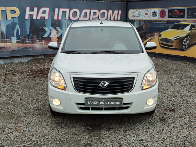 Білий Равон R4, об'ємом двигуна 15 л та пробігом 100 тис. км за 8300 $, фото 1 на Automoto.ua