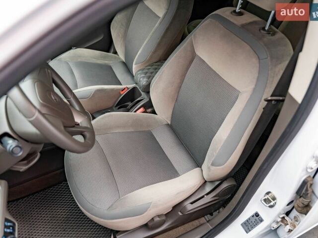 Білий Равон R4, об'ємом двигуна 1.5 л та пробігом 39 тис. км за 8814 $, фото 8 на Automoto.ua