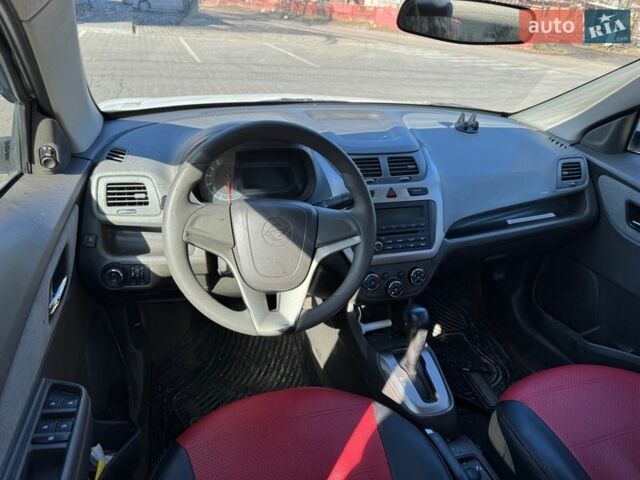 Білий Равон R4, об'ємом двигуна 1.49 л та пробігом 90 тис. км за 2700 $, фото 6 на Automoto.ua