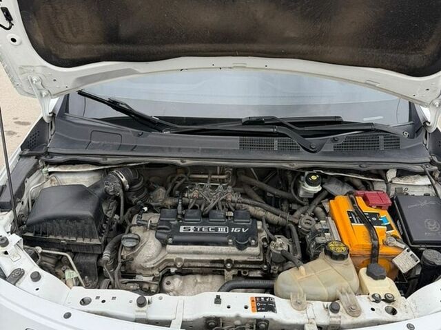 Білий Равон R4, об'ємом двигуна 1.5 л та пробігом 122 тис. км за 5300 $, фото 16 на Automoto.ua