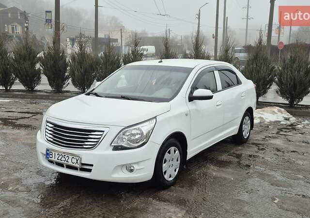 Белый Равон R4, объемом двигателя 1.49 л и пробегом 153 тыс. км за 6650 $, фото 2 на Automoto.ua