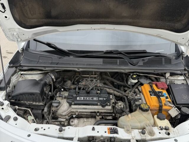 Білий Равон R4, об'ємом двигуна 1.5 л та пробігом 122 тис. км за 6300 $, фото 14 на Automoto.ua