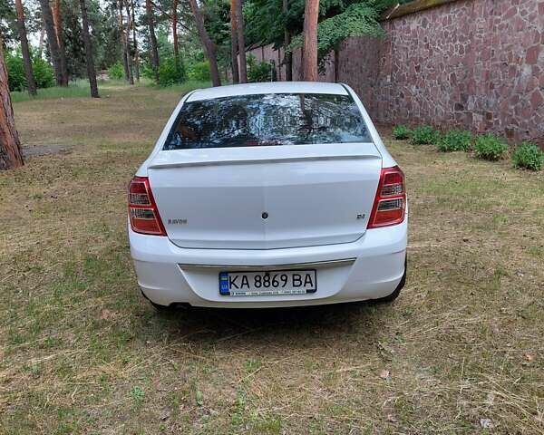 Белый Равон R4, объемом двигателя 1.49 л и пробегом 100 тыс. км за 9800 $, фото 3 на Automoto.ua