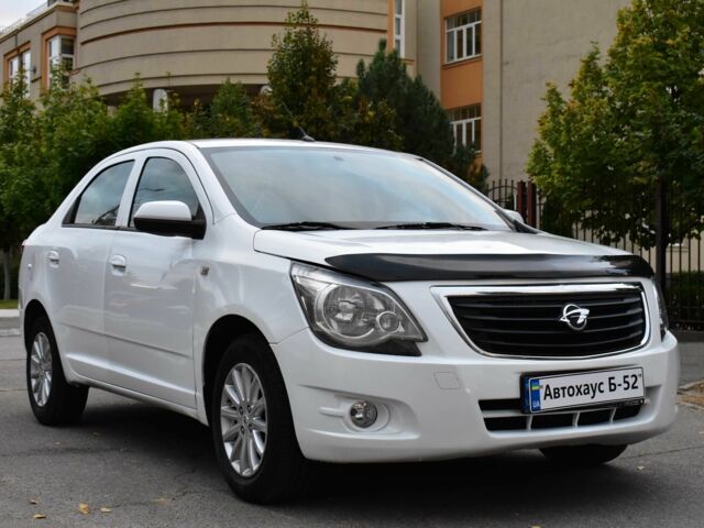 Белый Равон R4, объемом двигателя 1.5 л и пробегом 87 тыс. км за 6700 $, фото 1 на Automoto.ua