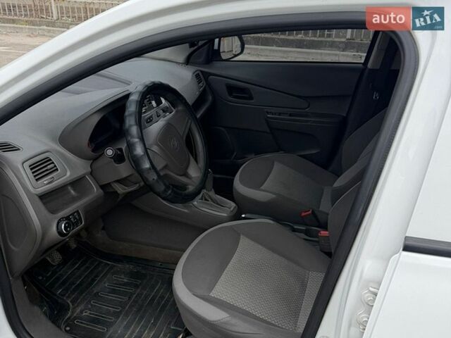 Белый Равон R4, объемом двигателя 1.5 л и пробегом 122 тыс. км за 5300 $, фото 8 на Automoto.ua