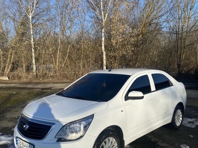 Белый Равон R4, объемом двигателя 1.5 л и пробегом 87 тыс. км за 8200 $, фото 1 на Automoto.ua