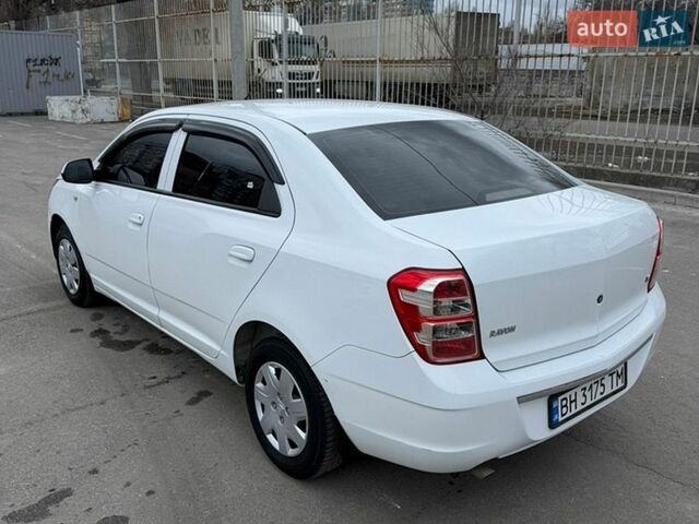 Белый Равон R4, объемом двигателя 1.5 л и пробегом 122 тыс. км за 5300 $, фото 4 на Automoto.ua
