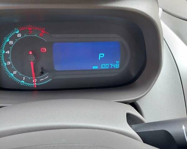 Белый Равон R4, объемом двигателя 1.49 л и пробегом 100 тыс. км за 9800 $, фото 5 на Automoto.ua