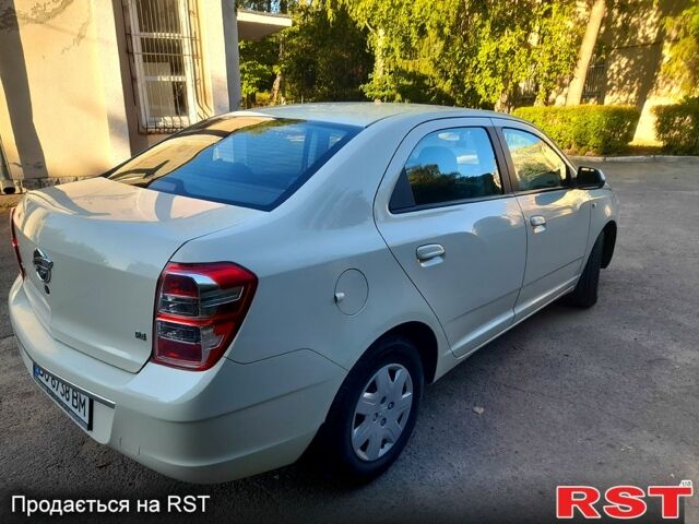 Бежевый Равон R4, объемом двигателя 1.5 л и пробегом 126 тыс. км за 6500 $, фото 3 на Automoto.ua
