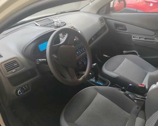 Бежевий Равон R4, об'ємом двигуна 1.49 л та пробігом 44 тис. км за 8800 $, фото 6 на Automoto.ua