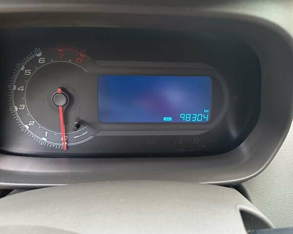 Коричневий Равон R4, об'ємом двигуна 1.5 л та пробігом 98 тис. км за 7500 $, фото 2 на Automoto.ua