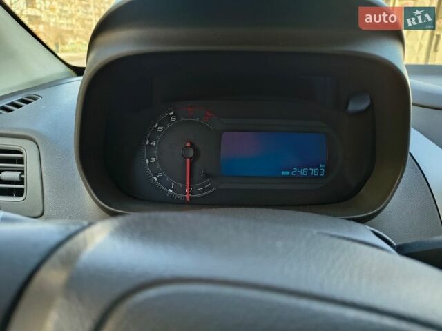 Коричневий Равон R4, об'ємом двигуна 1.49 л та пробігом 250 тис. км за 5000 $, фото 4 на Automoto.ua