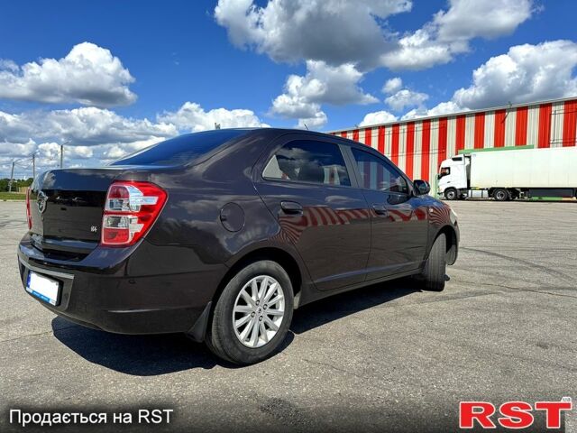 Коричневый Равон R4, объемом двигателя 1.5 л и пробегом 87 тыс. км за 7200 $, фото 4 на Automoto.ua