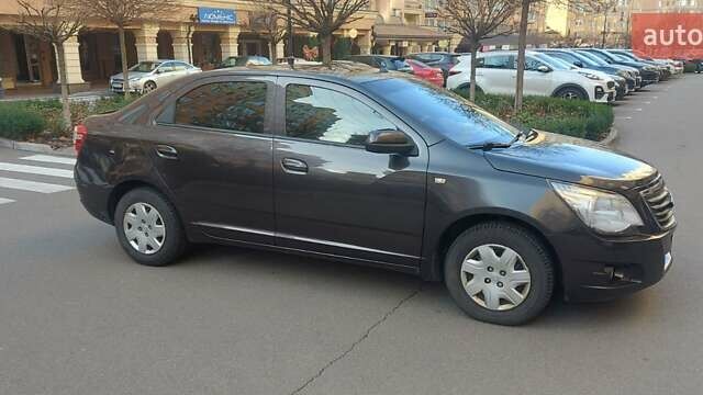 Коричневый Равон R4, объемом двигателя 1.49 л и пробегом 90 тыс. км за 7300 $, фото 2 на Automoto.ua