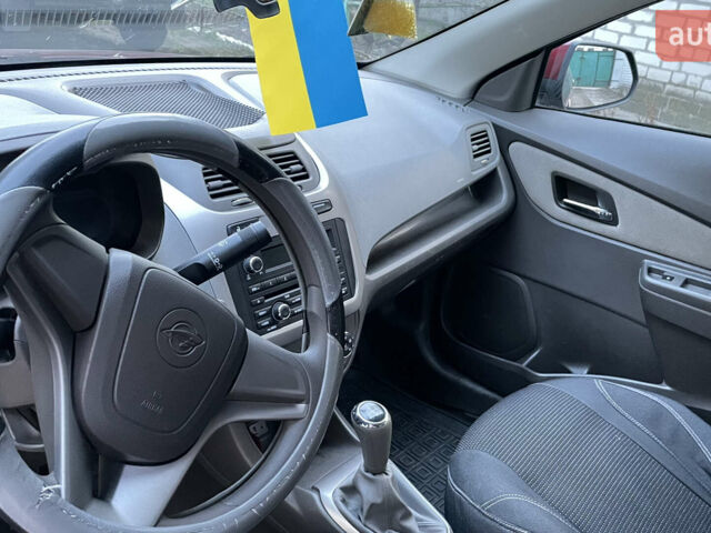 Червоний Равон R4, об'ємом двигуна 1.5 л та пробігом 192 тис. км за 7000 $, фото 7 на Automoto.ua