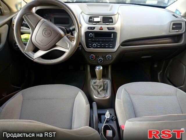 Червоний Равон R4, об'ємом двигуна 1.5 л та пробігом 270 тис. км за 6345 $, фото 2 на Automoto.ua