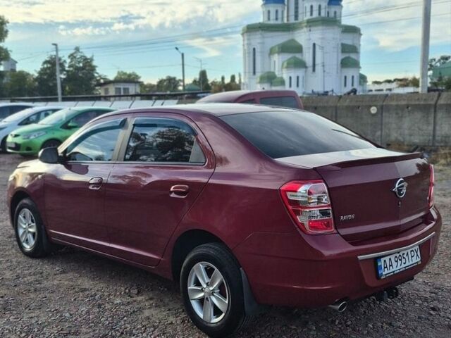 Красный Равон R4, объемом двигателя 1.49 л и пробегом 70 тыс. км за 5999 $, фото 6 на Automoto.ua