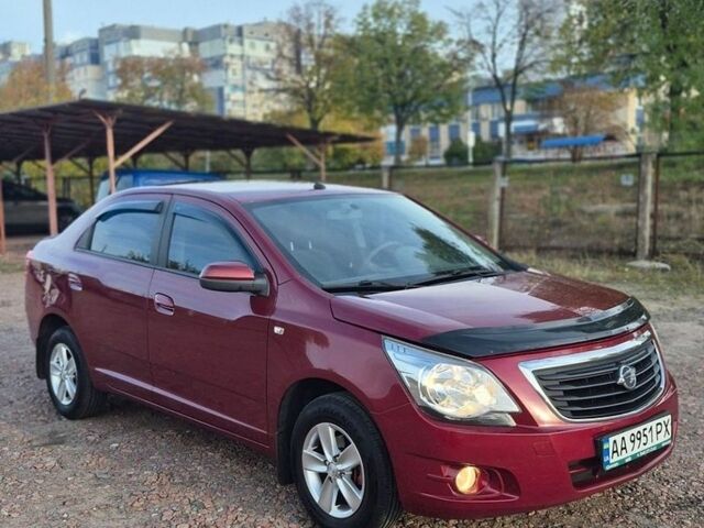 Красный Равон R4, объемом двигателя 1.49 л и пробегом 70 тыс. км за 5999 $, фото 2 на Automoto.ua