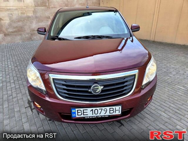Красный Равон R4, объемом двигателя 1.5 л и пробегом 104 тыс. км за 6500 $, фото 1 на Automoto.ua