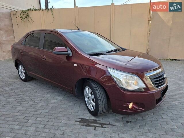 Красный Равон R4, объемом двигателя 1.5 л и пробегом 104 тыс. км за 6500 $, фото 6 на Automoto.ua