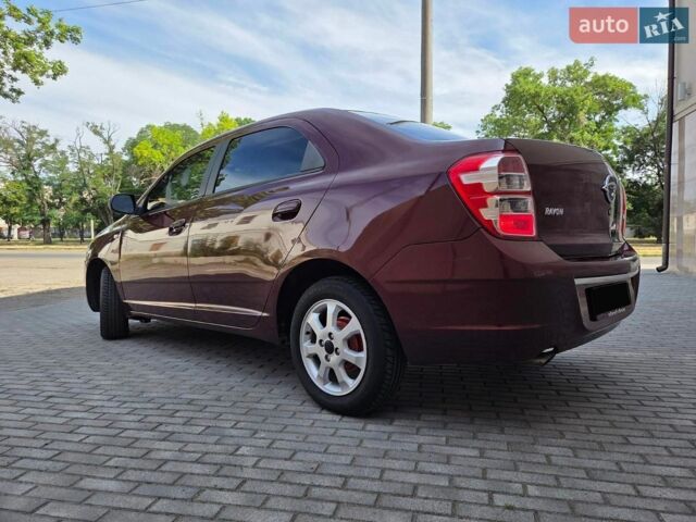 Красный Равон R4, объемом двигателя 1.5 л и пробегом 104 тыс. км за 6650 $, фото 17 на Automoto.ua