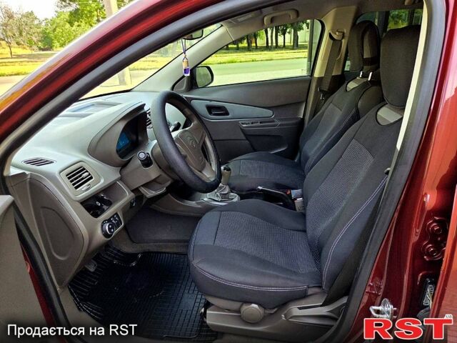 Красный Равон R4, объемом двигателя 1.5 л и пробегом 104 тыс. км за 6500 $, фото 9 на Automoto.ua