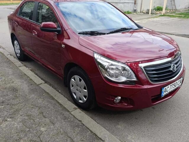 Красный Равон R4, объемом двигателя 1.5 л и пробегом 27 тыс. км за 7300 $, фото 3 на Automoto.ua