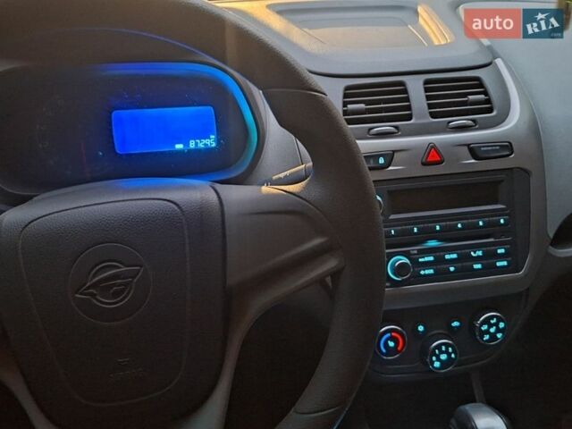 Красный Равон R4, объемом двигателя 1.49 л и пробегом 80 тыс. км за 6500 $, фото 10 на Automoto.ua