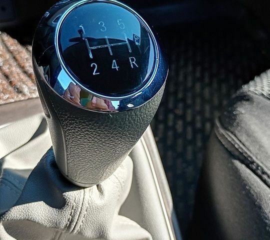 Равон R4, объемом двигателя 1.5 л и пробегом 83 тыс. км за 6900 $, фото 39 на Automoto.ua