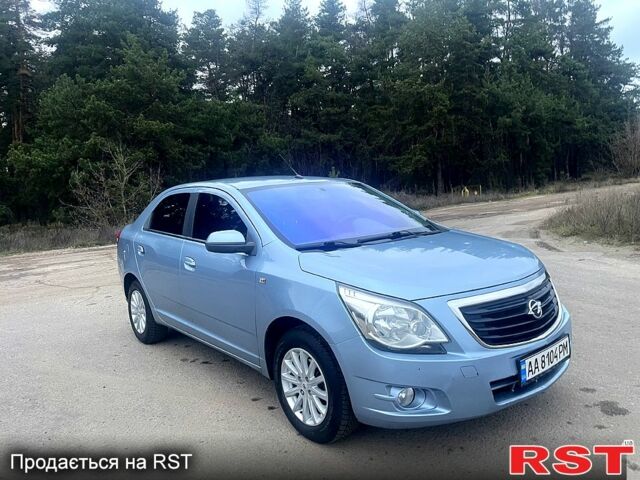 Равон R4, объемом двигателя 1.5 л и пробегом 137 тыс. км за 5600 $, фото 3 на Automoto.ua