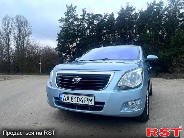 Равон R4, объемом двигателя 1.5 л и пробегом 137 тыс. км за 5600 $, фото 1 на Automoto.ua